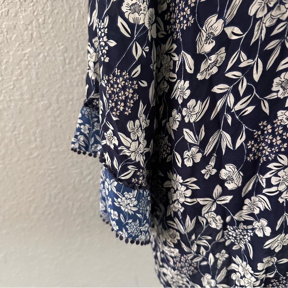 Navy Blue & White Floral Kimono Cardigan with Lace Trim – Size Large - Picture 5 of 8